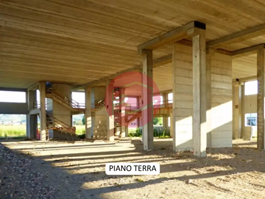 Immagine 11 di Capannone industriale in vendita  a Longiano