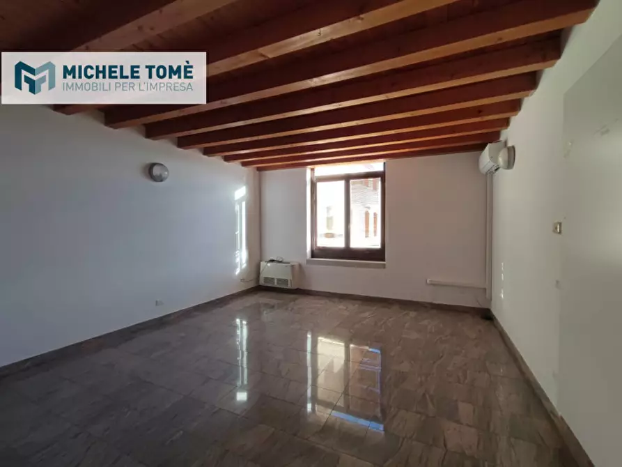 Immagine 1 di Ufficio in affitto  in via passo napoleone a Sant'ambrogio Di Valpolicella