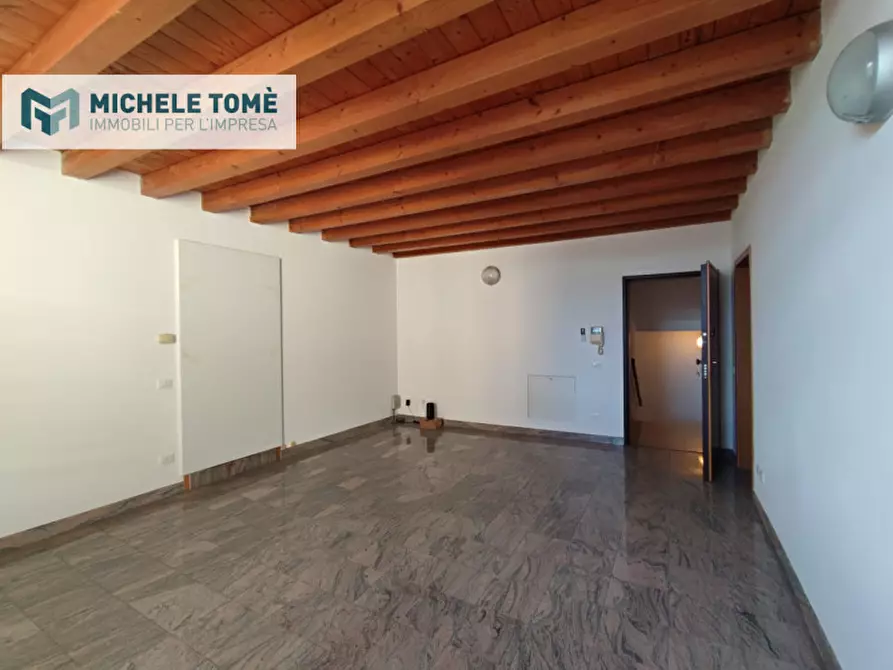 Immagine 3 di Ufficio in affitto  in via passo napoleone a Sant'ambrogio Di Valpolicella