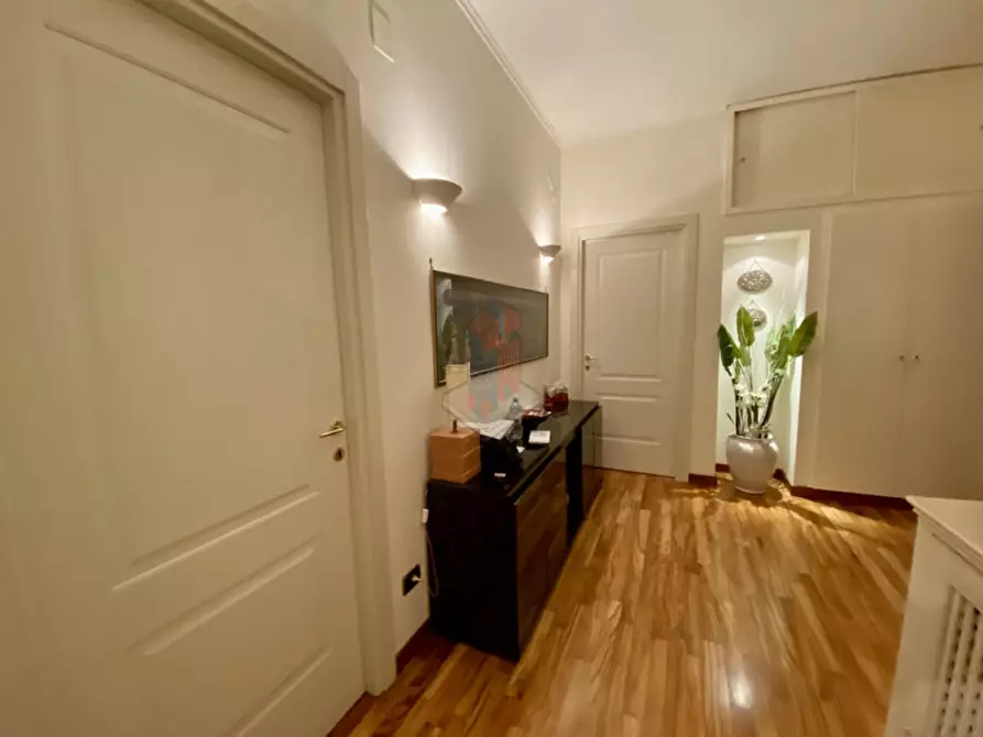 Immagine 7 di Appartamento in vendita  in ARENELLA (ad. Piazza Canneto) a Napoli