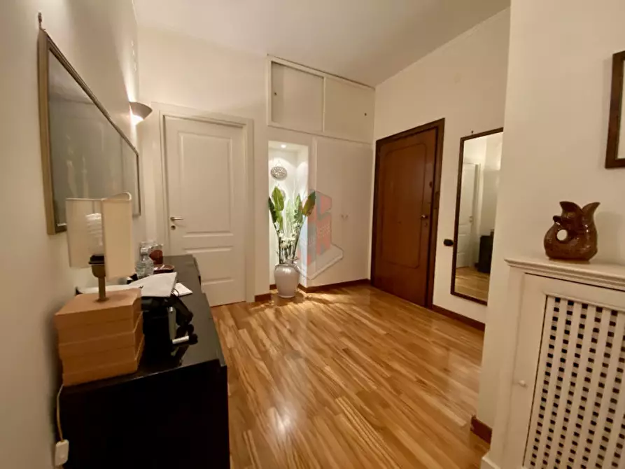 Immagine 8 di Appartamento in vendita  in ARENELLA (ad. Piazza Canneto) a Napoli
