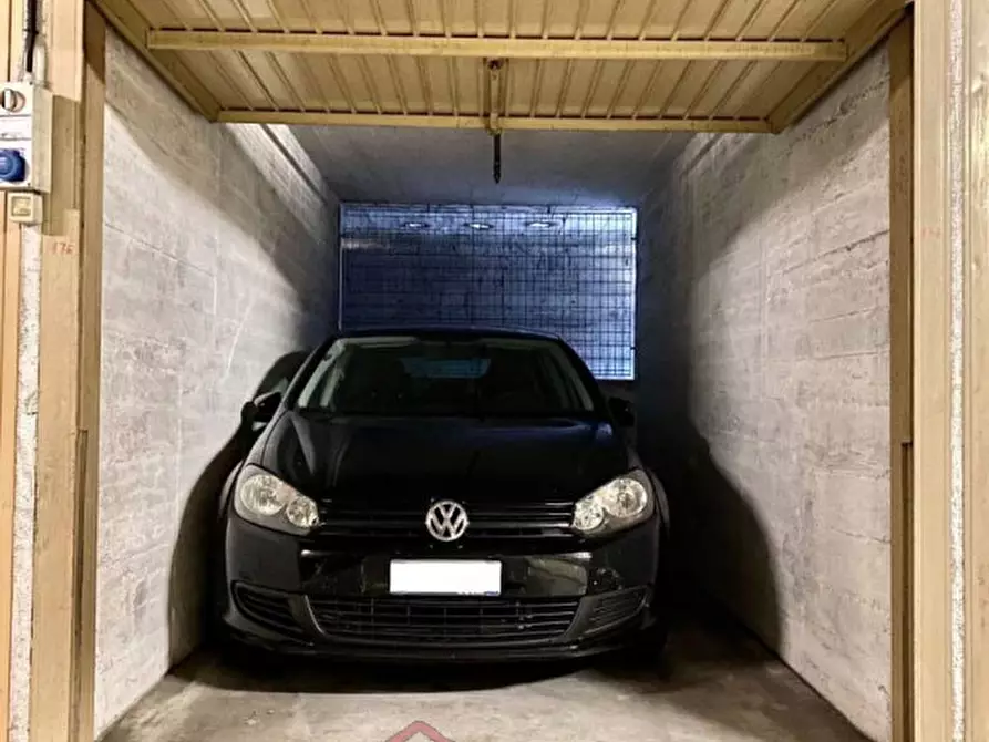 Immagine 3 di Garage in vendita  in Via del Carmine a Padova