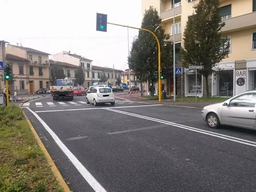 Immagine 6 di Attività commerciale in vendita  in VIALE DELLE MAGNOLIE a Firenze