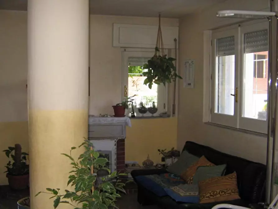 Immagine 3 di Casa indipendente in vendita  in VIA PARAGIANO a Cersosimo