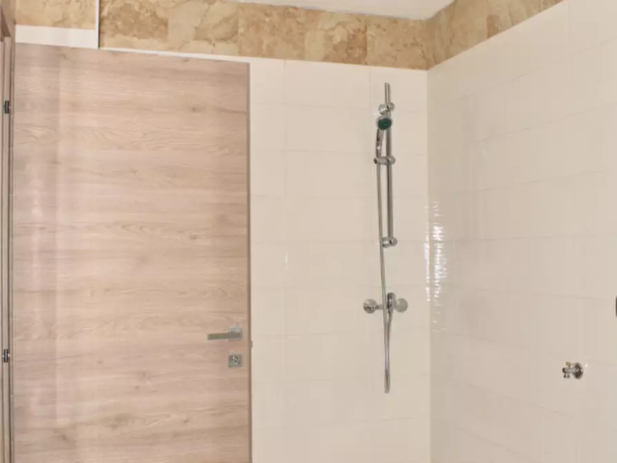 Immagine 35 di Villetta a schiera in vendita  in VIA AZZOLINI a Lesignano De' Bagni