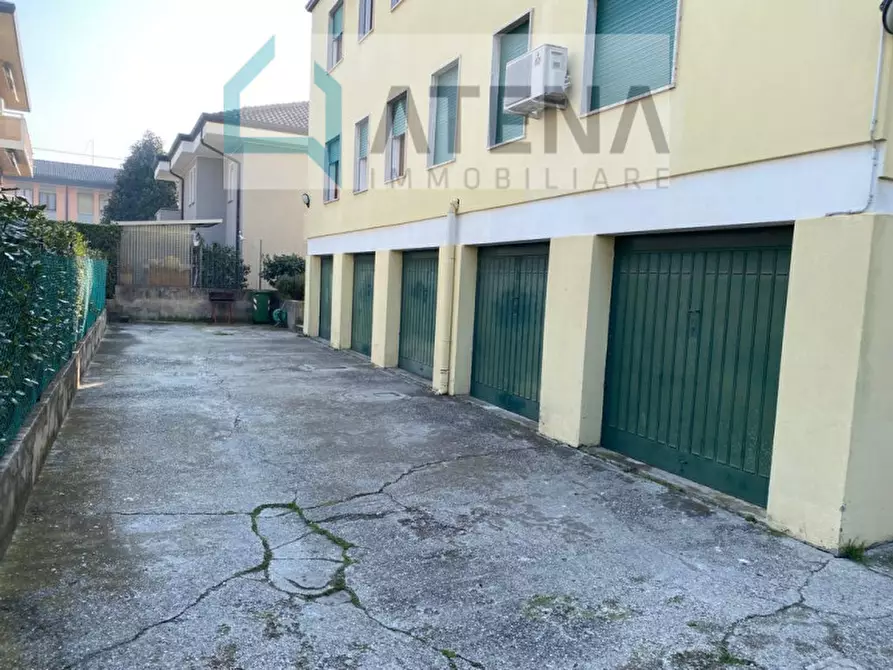 Immagine 7 di Camera in affitto  in via stendhal a Padova