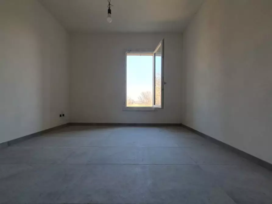 Immagine 14 di Villa in vendita  in VIA CHIAVICA a San Possidonio