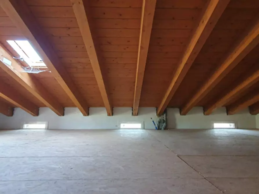 Immagine 16 di Villa in vendita  in VIA CHIAVICA a San Possidonio