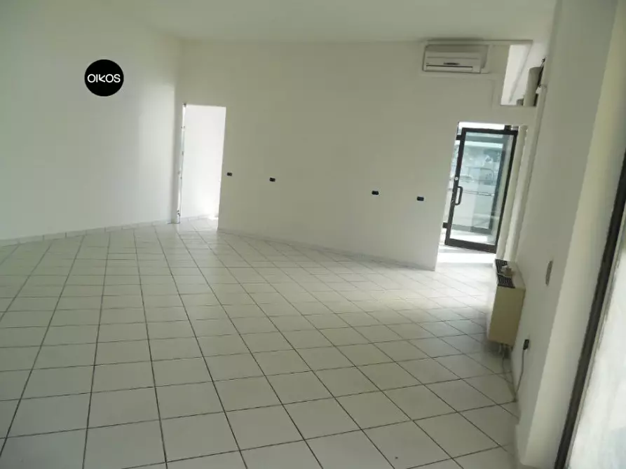 Immagine 4 di Ufficio in vendita  a Campolongo Maggiore