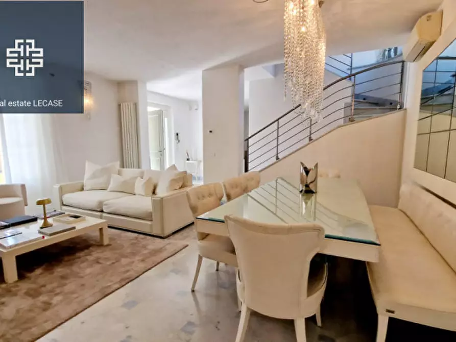 Immagine 1 di Villa in affitto  in via Spinetti a Forte Dei Marmi