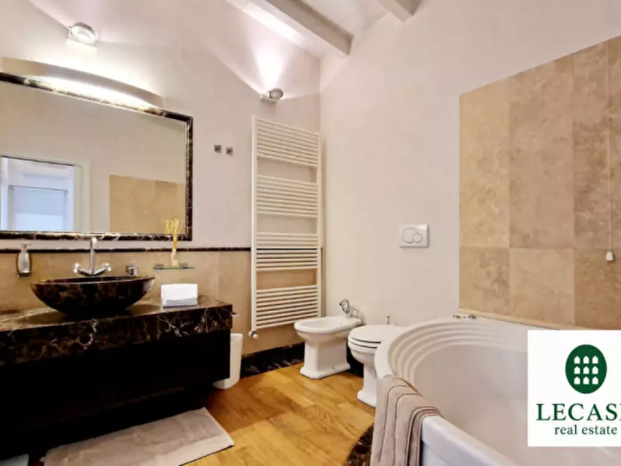 Immagine 11 di Villa in affitto  in via Spinetti a Forte Dei Marmi