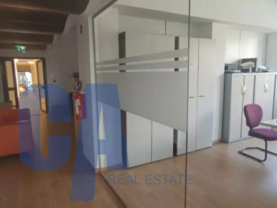 Immagine 15 di Ufficio in affitto  in VIA TONALE a Milano