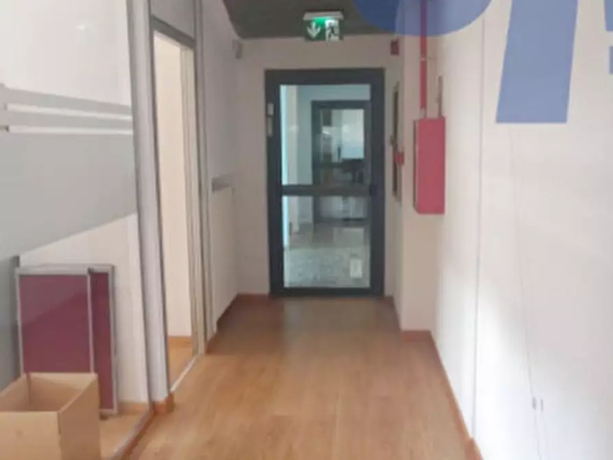 Immagine 19 di Ufficio in affitto  in VIA TONALE a Milano