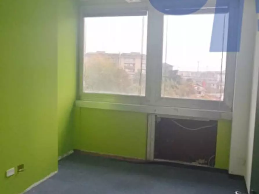 Immagine 5 di Ufficio in affitto  in VIA TONALE a Milano