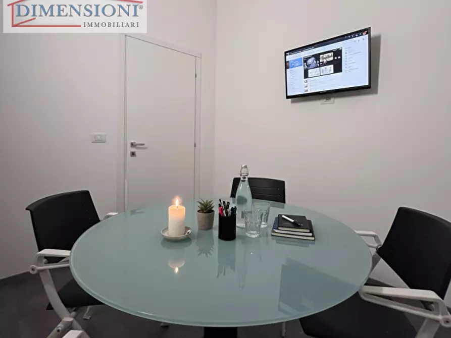 Immagine 3 di Negozio in affitto  in VIA MONTEORTONE a Abano Terme