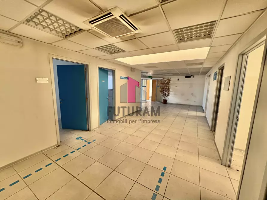 Immagine 15 di Ufficio in vendita  in VIA MUNICIPIO a Vigonza