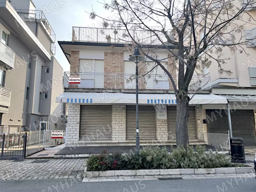 Immagine 30 di Casa indipendente in vendita  in Viale Delle Nazioni, 108 a Gatteo