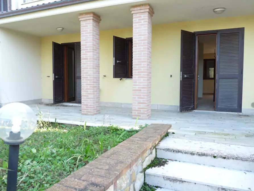 Immagine 1 di Appartamento in vendita  in Via Piemonte a Castiglione Del Lago