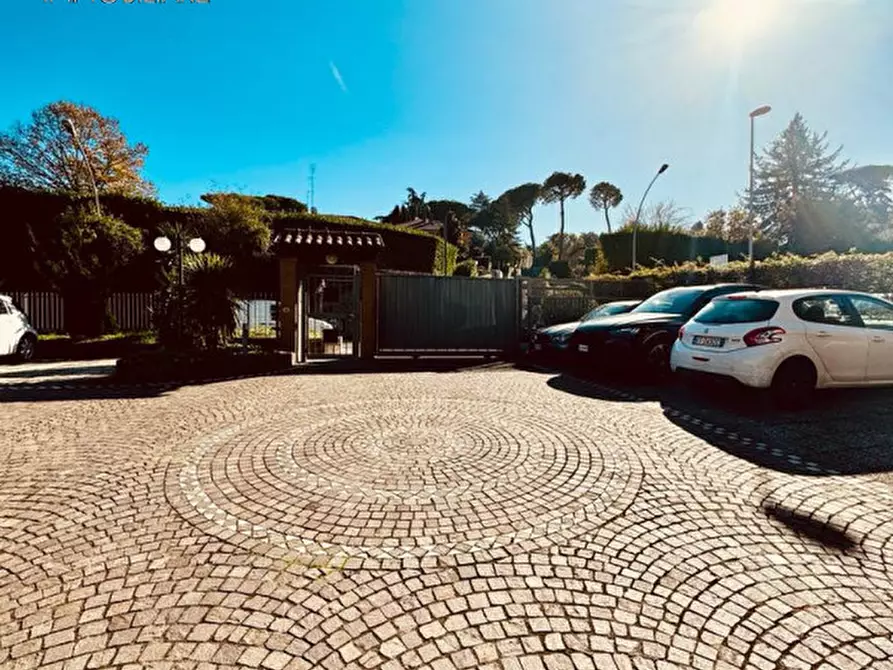 Immagine 37 di Attico in vendita  in viale vittorio veneto 121 a Grottaferrata