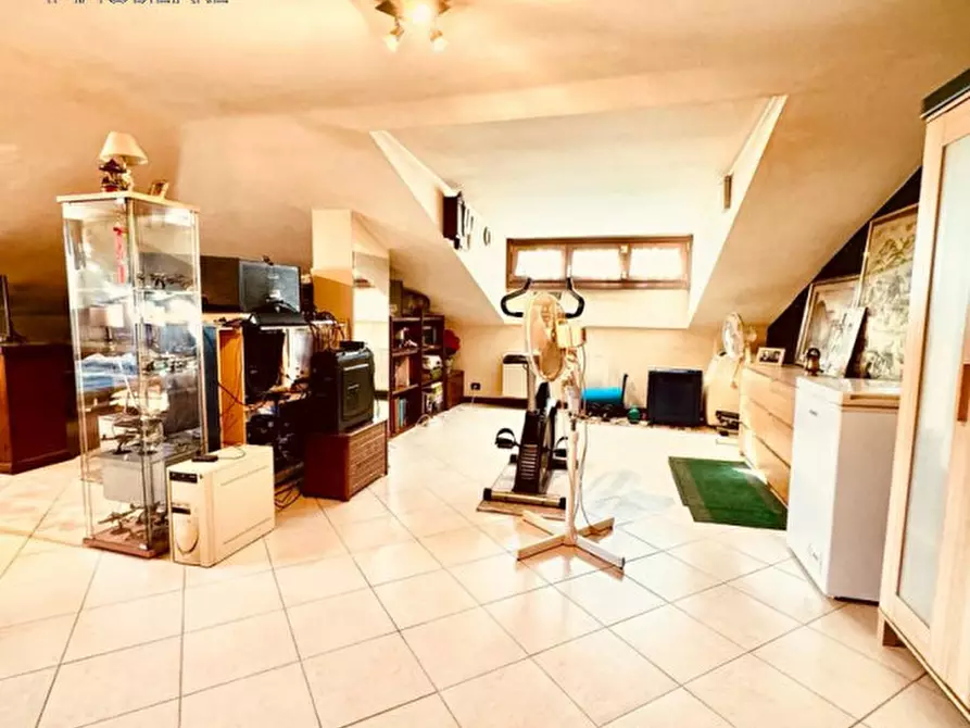 Immagine 40 di Attico in vendita  in viale vittorio veneto 121 a Grottaferrata
