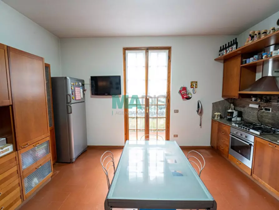 Immagine 6 di Casa bifamiliare in vendita  a Vaiano