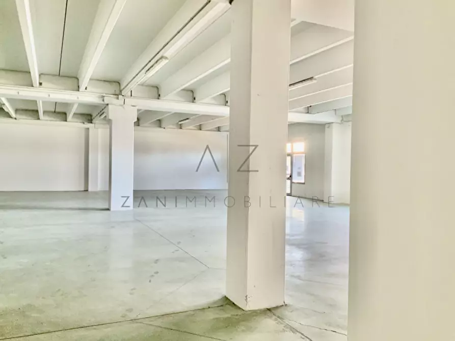 Immagine 21 di Capannone industriale in vendita  in Via Enrico Fermi a Asolo