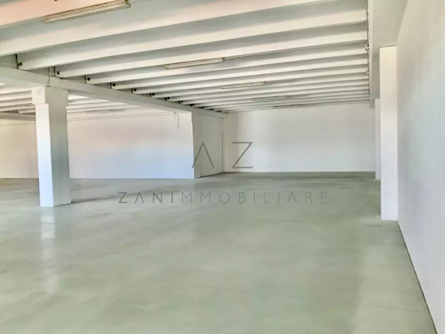 Immagine 23 di Capannone industriale in vendita  in Via Enrico Fermi a Asolo