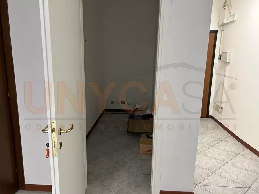 Immagine 5 di Laboratorio in affitto  in Via Sicilia a Rubano