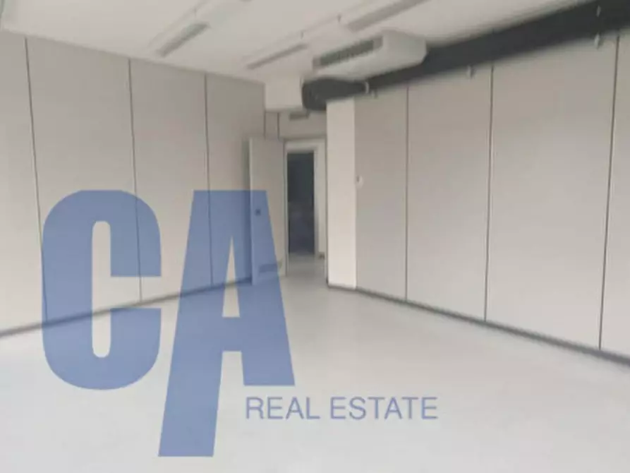 Immagine 21 di Ufficio in affitto  in VIA TONALE a Milano