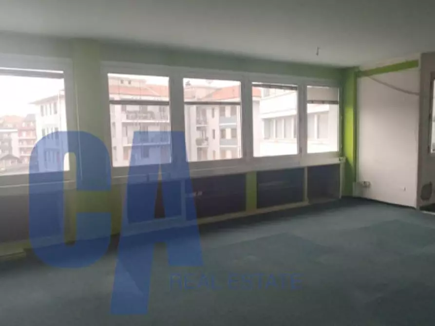 Immagine 23 di Ufficio in affitto  in VIA TONALE a Milano