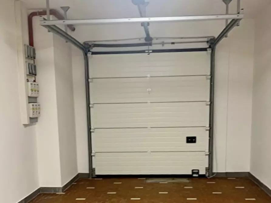 Immagine 1 di Garage in vendita  in Torresino a Padova