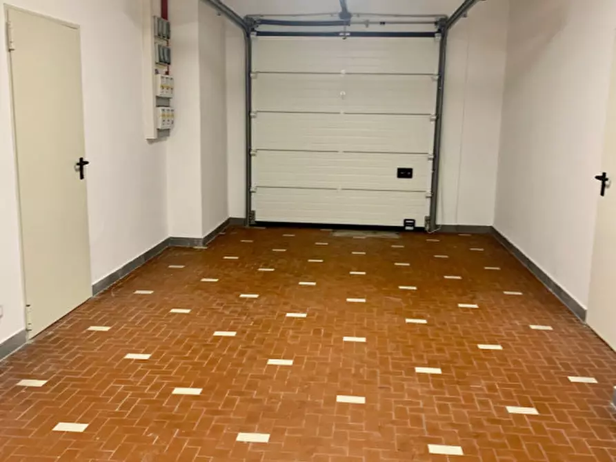 Immagine 1 di Garage in vendita  in Torresino a Padova