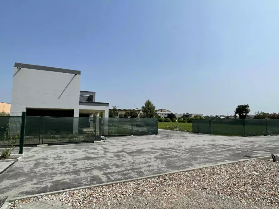 Immagine 4 di Casa bifamiliare in vendita  in VIA FOSCOLO a Selvazzano Dentro