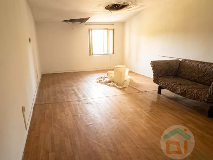 Immagine 9 di Rustico / casale in vendita  in Via Penne Nere a Corno Di Rosazzo