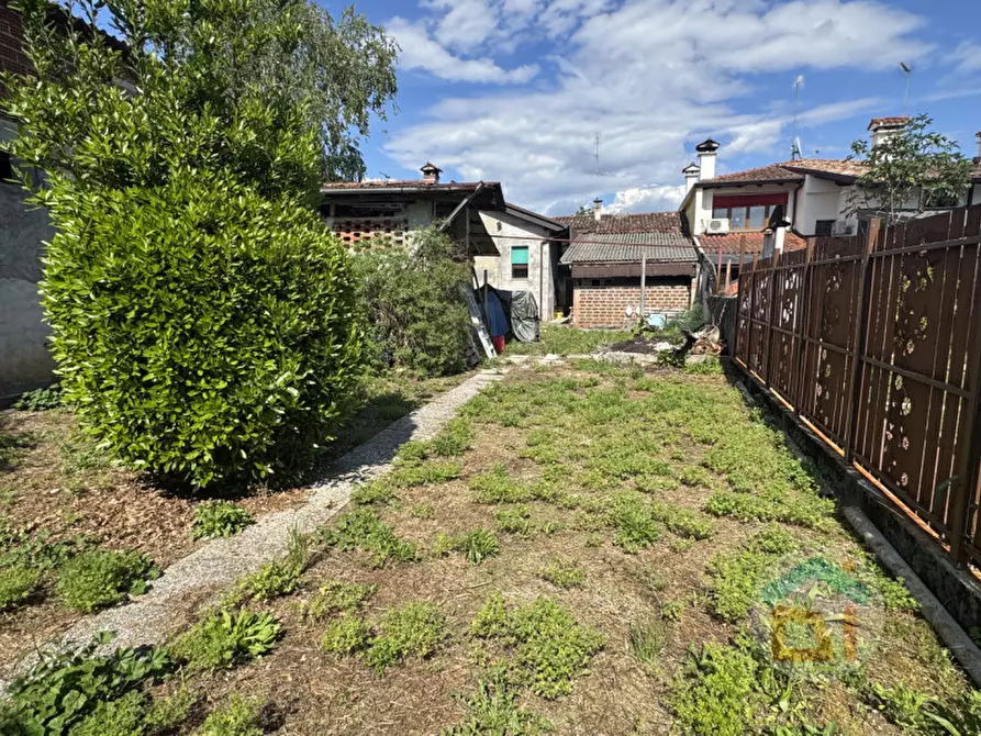 Immagine 17 di Rustico / casale in vendita  in Via Penne Nere a Corno Di Rosazzo