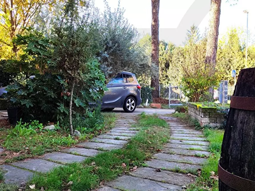 Immagine 24 di Villa in vendita  in via toscanini 27 a Bagnacavallo