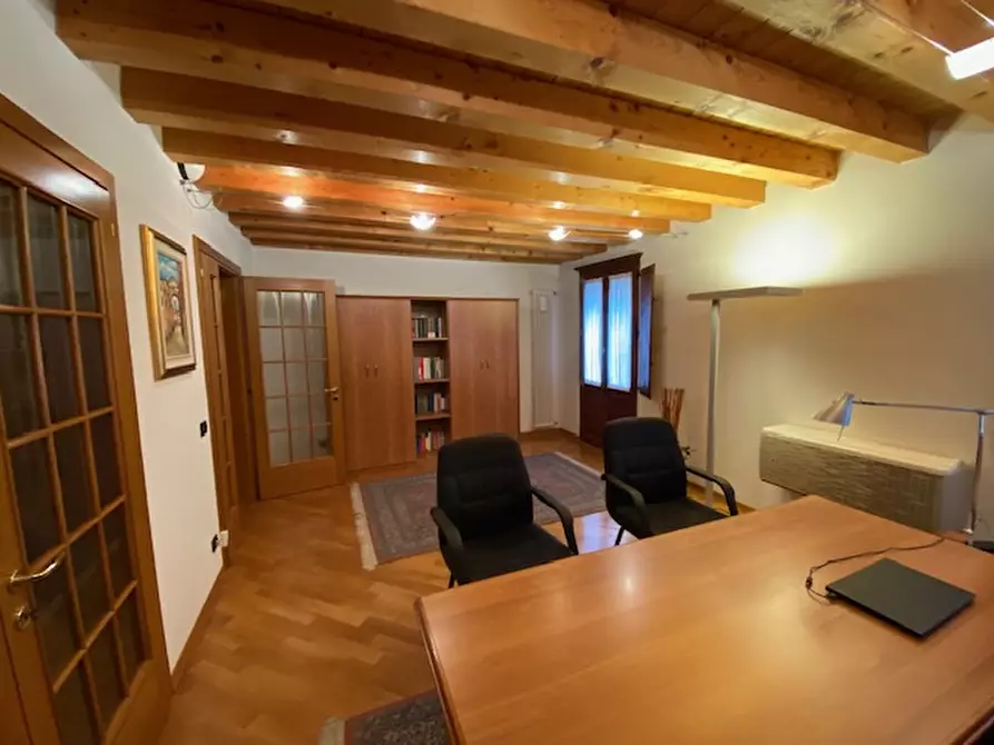Immagine 2 di Ufficio in vendita  in Via Cavour a Este