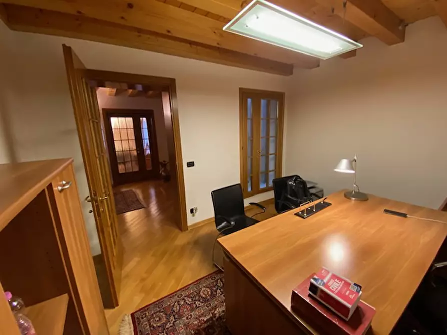 Immagine 6 di Ufficio in vendita  in Via Cavour a Este