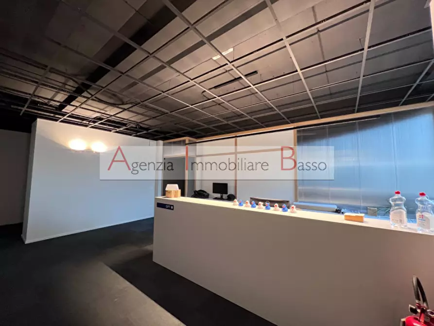 Immagine 1 di Ufficio in vendita  in VIALE DELL'INDUSTRIA a Padova