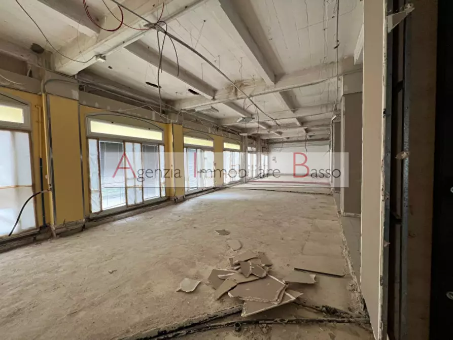 Immagine 3 di Negozio in vendita  in VIA VICENZA a Padova