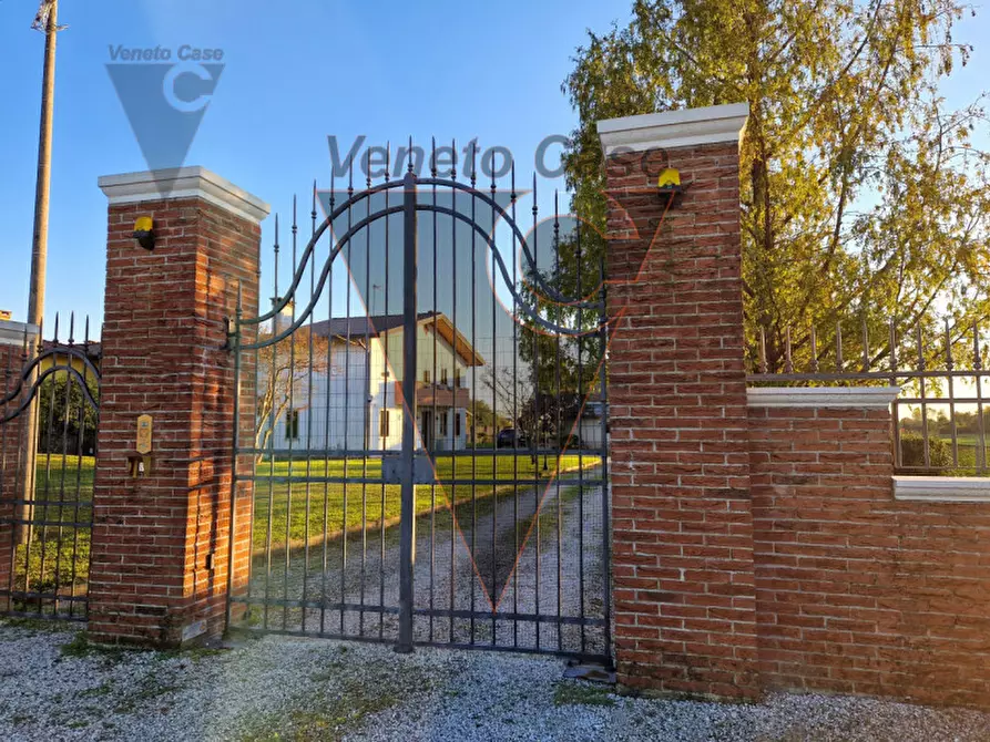 Immagine 9 di Casa indipendente in vendita  in VIA ZUSTO a Vigodarzere