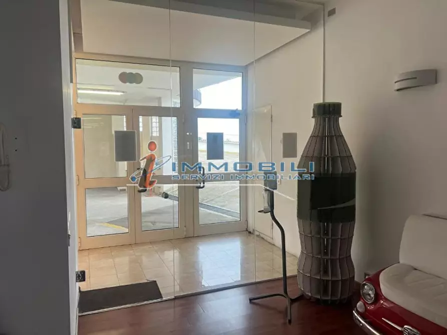 Immagine 23 di Ufficio in affitto  in VIALE CERTOSA a Milano