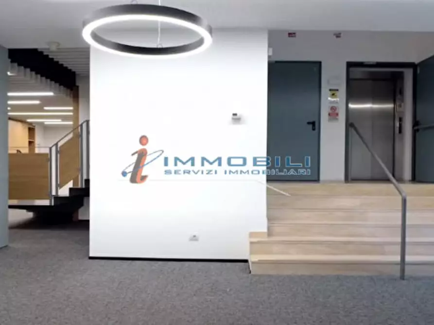 Immagine 14 di Ufficio in affitto  in VIA LOMAZZO PAOLO a Milano