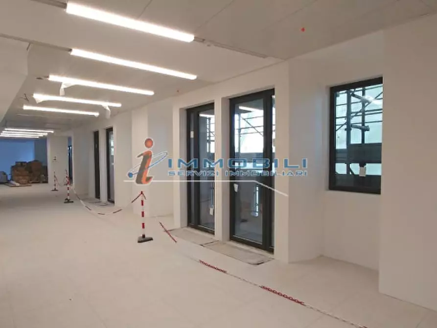 Immagine 20 di Attività commerciale in affitto  in CORSO VITTORIO EMANUELE II a Milano