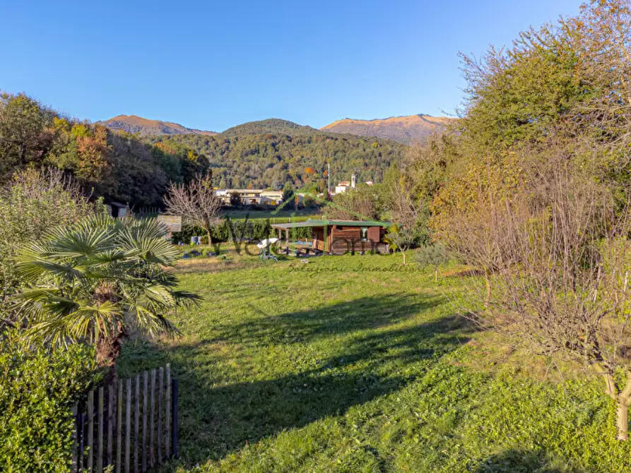 Immagine 1 di Terreno in vendita  in VIA BARAGGIA a Albese Con Cassano