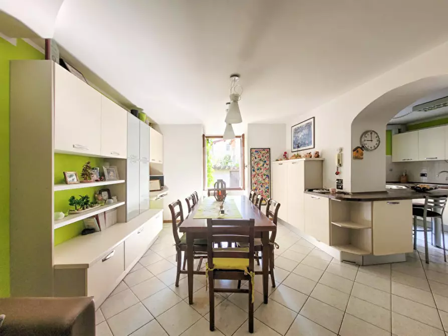 Immagine 3 di Casa indipendente in vendita  in Piazza Vittoria a Arco