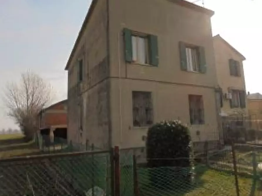 Immagine 1 di Appartamento in vendita  in VIA COLOMBANO 654/1 a Castelnovo Bariano