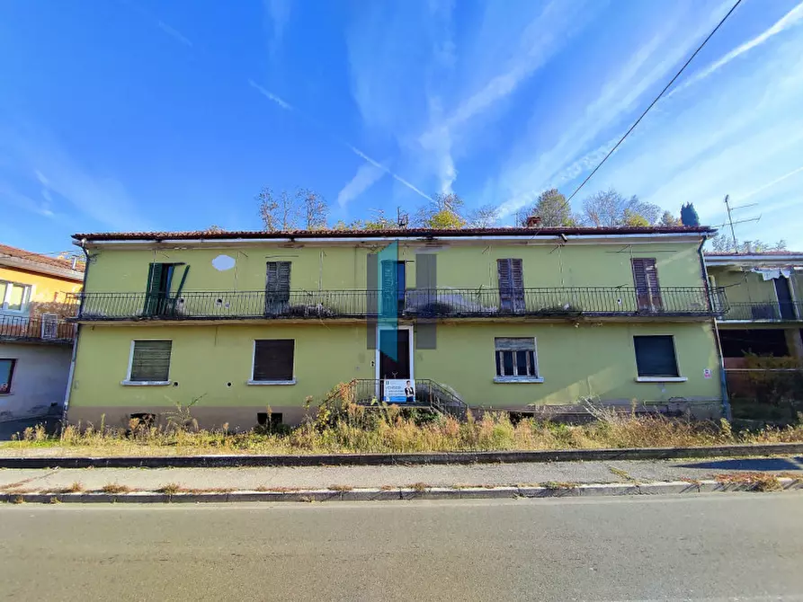 Immagine 1 di Palazzo in vendita  in via caprianella a Capriano Del Colle