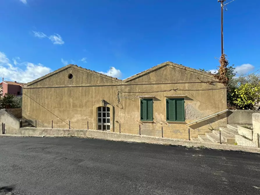 Immagine 3 di Casa indipendente in vendita  in Via Trapani Rocciola a Modica