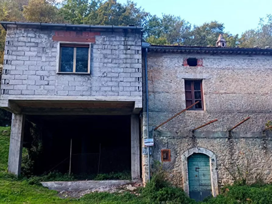 Immagine 1 di Rustico / casale in vendita  in via Fonteoco a Fontechiari